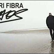 Il testo CAOS di FABRI FIBRA è presente anche nell'album Caos (2022)