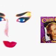 Il testo WHITE BOYS CAN'T CONTROL IT di CULTURE CLUB è presente anche nell'album Kissing to be clever (1982)