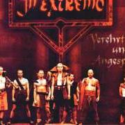 Il testo VÄNNER OCH FRÄNDE degli IN EXTREMO è presente anche nell'album Verehrt und angespien (1999)