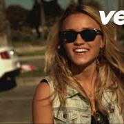 Il testo GET YER YAH-YAH S OUT di EMILY OSMENT è presente anche nell'album Let's be friends (2010)