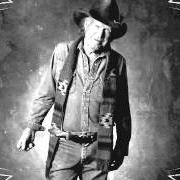 Il testo LAST CALL FOR ALCOHOL di BILLY JOE SHAVER è presente anche nell'album Long in the tooth (2014)