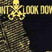 Il testo FAST FORWARD dei DON'T LOOK DOWN è presente anche nell'album Five [ep] (2003)