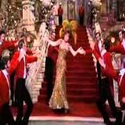 Il testo BEFORE THE PARADE PASSES BY di BARBRA STREISAND è presente anche nell'album Hello, dolly! (1969)