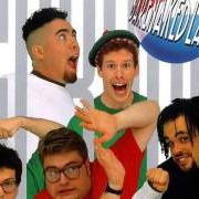 Il testo BOX SET di BARENAKED LADIES è presente anche nell'album Gordon (1992)