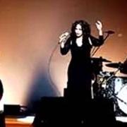 Il testo FOLHAS SECAS di GAL COSTA è presente anche nell'album Todas as coisas e eu (2004)