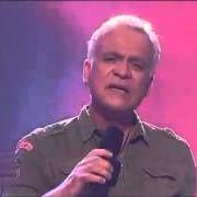 Il testo GÖTTIN DER NACHT di NINO DE ANGELO è presente anche nell'album Das leben ist schön (2012)