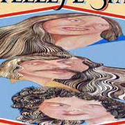 Il testo SUM WAVES (TUNES) degli STEELEYE SPAN è presente anche nell'album All around my hat (1975)