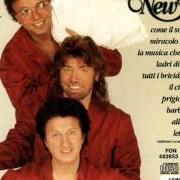 Il testo LADRI DI POESIE dei NEW TROLLS è presente anche nell'album Il sale dei new trolls (1996)