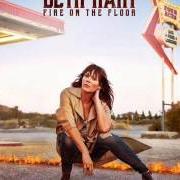 Il testo LOVE GANGSTER di BETH HART è presente anche nell'album Fire on the floor (2016)