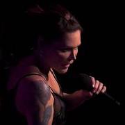 Il testo TELL HER YOU BELONG TO ME di BETH HART è presente anche nell'album Front and center (live from new york) (2018)