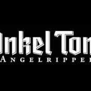 Il testo AUF IMMER UND EWIG di TOM ANGELRIPPER è presente anche nell'album Nunc est bibendum (2011)