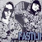 Il testo CLASSE VIOLENTA di GUE PEQUENO & SGARRA è presente anche nell'album Fastlife mixtape