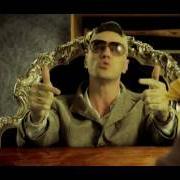 Il testo KING DEL RAP di MARRACASH è presente anche nell'album King del rap (2011)