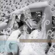 Il testo HEIRLOOM di BJORK è presente anche nell'album Vespertine (2001)