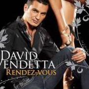 Il testo I HOPE SHE TURNS AROUND di DAVID VENDETTA è presente anche nell'album Vendetta (2010)