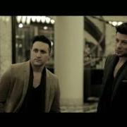 Il testo ALL I NEED di BLUE è presente anche nell'album Roulette (2013)