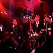 Il testo SHAKE, RATTLE AND ROLL di HUEY LEWIS è presente anche nell'album Four chords & several years ago (1994)