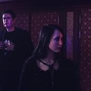 Il testo WHEN DARKNESS FALLS dei BLUTENGEL è presente anche nell'album Dämonen : sturm (2025)