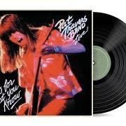 Il testo MAKES NO DIFFERENCE di PAT TRAVERS è presente anche nell'album Live! go for what you know (1979)