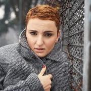 Il testo FRAGILI di ARISA è presente anche nell'album Voce the best of (2016)