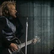 Il testo THE FIGHTER di BON JOVI è presente anche nell'album What about now (2013)