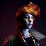 Il testo IN FOR THE KILL (HOSTAGE REMIX) dei LA ROUX è presente anche nell'album In for the kill - ep (2009)