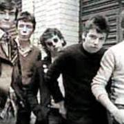 Il testo SAVE ME degli UNDERTONES è presente anche nell'album The sin of pride (1983)