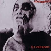 Il testo HERE COMES THE JUDGE dei LEATHERFACE è presente anche nell'album Fill your boots (1990)