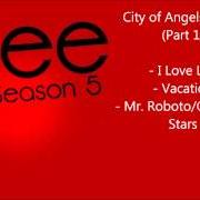 Il testo AMERICA di GLEE CAST è presente anche nell'album City of angels - ep (2014)