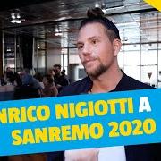 Il testo BACIAMO ADESSO di ENRICO NIGIOTTI è presente anche nell'album Baciamo adesso (2020)