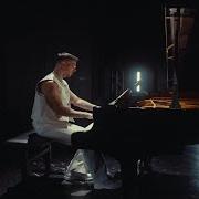 Il testo AMBRA di EMIS KILLA è presente anche nell'album Musica triste (2025)