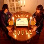 Il testo SOME THINGS LAST A LONG TIME di BEACH HOUSE è presente anche nell'album Devotion