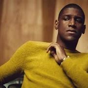 Il testo EARTHQUAKE di LABRINTH è presente anche nell'album The gallery