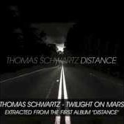 Il testo ECHOES di THOMAS SCHWARTZ è presente anche nell'album Distance (2013)