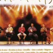 Il testo MEDLEY: ELA ENTROU NA DANÇA / ARMADILHA / AMOR E AMIZADE degli EXALTASAMBA è presente anche nell'album Exaltasamba ao vivo (2002)