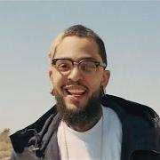 Il testo GOLDEN di TRAVIE MCCOY è presente anche nell'album Golden (2015)