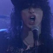 Il testo LONG WAY FROM HOME dei BRITNY FOX è presente anche nell'album Boys in heat (1989)