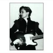 Il testo WHIP THE NIGHT di ANNA CALVI è presente anche nell'album Live for burberry (2017)