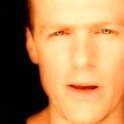 Il testo GETAWAY di BRYAN ADAMS è presente anche nell'album One a day like today (1998)