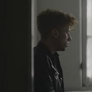 Il testo NO WORDS di ERIK HASSLE è presente anche nell'album No words (2015)