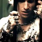 Il testo EVERYTHING dei BUCKCHERRY è presente anche nell'album The best of buckcherry (2013)