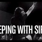 Il testo FIRE di SLEEPING WITH SIRENS è presente anche nell'album Let's cheers to this