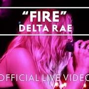 Il testo SURROUNDED di DELTA RAE è presente anche nell'album Carry the fire (2012)