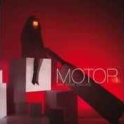 Il testo BETWEEN THE NIGHT di MOTOR è presente anche nell'album Man made machine (2012)