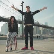 Il testo NO MORE LONG YEARS di MATT & KIM è presente anche nell'album Matt & kim (2007)