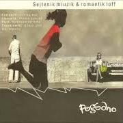 Il testo 3 CHłOPCÓW dei POGODNO è presente anche nell'album Sejtenik miuzik (2001)