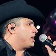 Il testo EL BALEADO di JULION ALVAREZ è presente anche nell'album En vivo (2012)