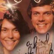 Il testo GOOFUS dei THE CARPENTERS è presente anche nell'album A kind of hush (1976)