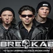 Il testo WE ARE DREAMERS di UNBREAKABLE è presente anche nell'album Knockout (2014)