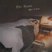 Il testo SPINNING di REAL FRIENDS è presente anche nell'album Torn in two (2021)